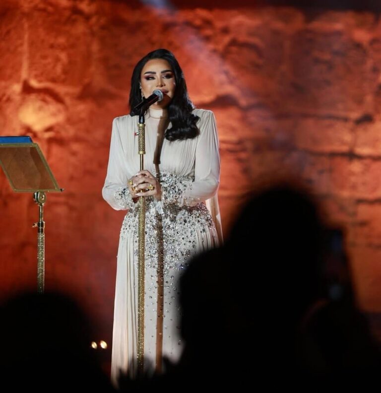 مشادة كلامية وتفاعل كبير مع تغريدات أحلام عن الزواج.. هذا ما قالته