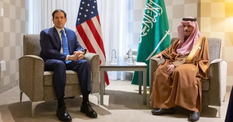 فيصل بن فرحان يلتقي وزراء خارجية أميركا الهند كندا أوكرانيا