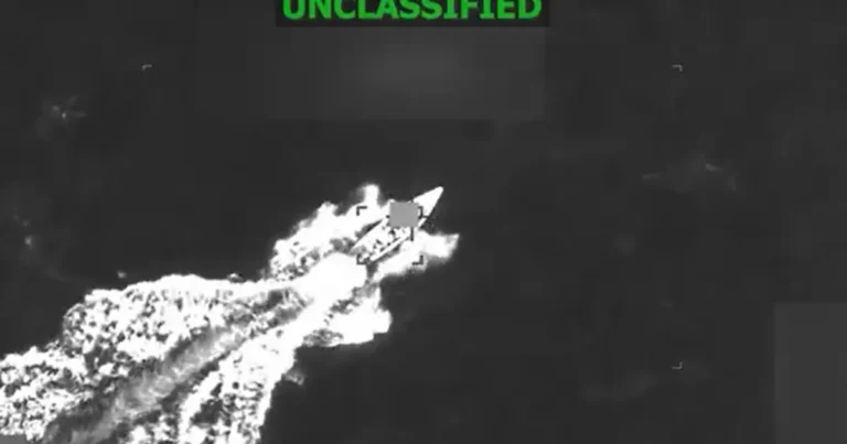 البنتاجون يعلن استهداف قارب مخدرات جديدة في الكاريبي