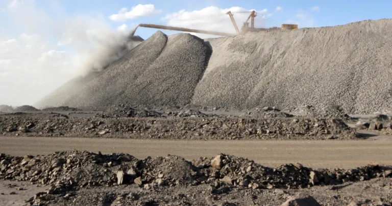 صادرات المعادن النادرة الصينية تتراجع مع استمرار المفاوضات