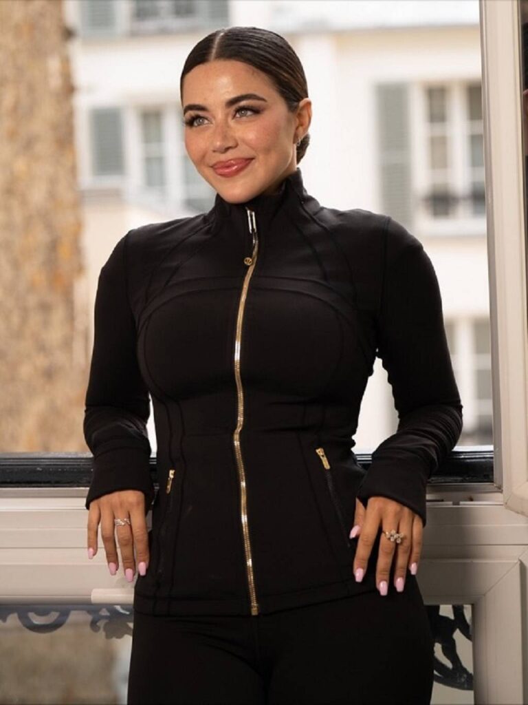 يارا السكري تسخر من أخبار ارتباطها بأحمد العوضي