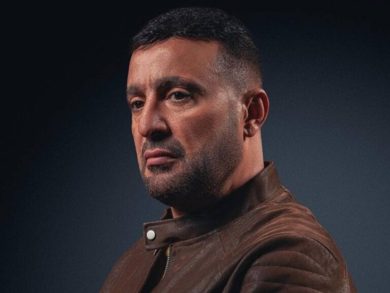 أحمد السقا يردّ بعنف على انتقادات فيديو دعمه لمحمد صلاح (فيديو)