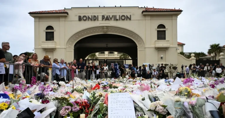تأبين ضحايا هجوم بوندي في سيدني والشرطة تكشف تفاصيل جديدة