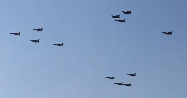 محادثات بين القاهرة وواشنطن لترقية مقاتلات F-16 المصرية