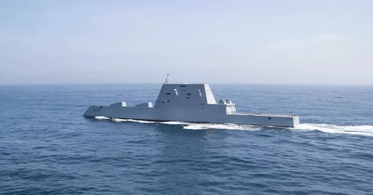 البحرية الأميركية دمج صواريخ فرط صوتية في المدمرة zumwalt
