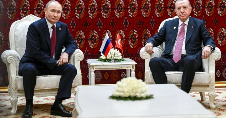 أردوغان يقترح على بوتين وقفاً جزئياً للنار بأوكرانيا