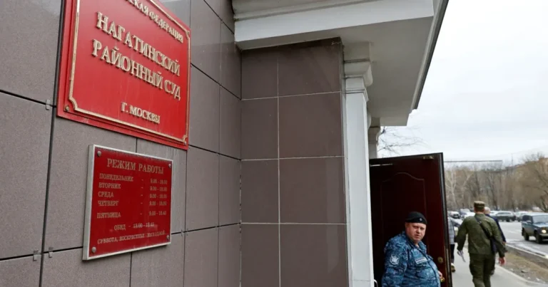 محكمة روسية تقضي بسجن دبلوماسي سابق بتهمة التجسس