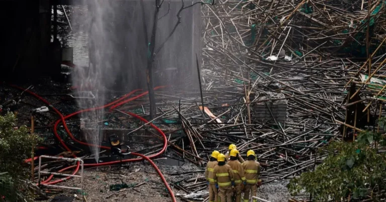 حريق أبراج هونج كونج.. اعتقال مشتبه بهم وارتفاع الوفيات