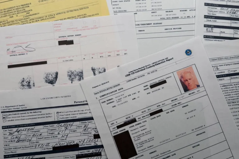 بعد كشف بيانات حساسة لضحايا… «العدل» الأميركية تسحب الآلاف من وثائق إبستين