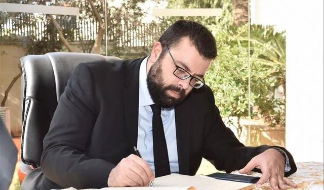 الحريري: قرار التعليق لم يكن نهاية